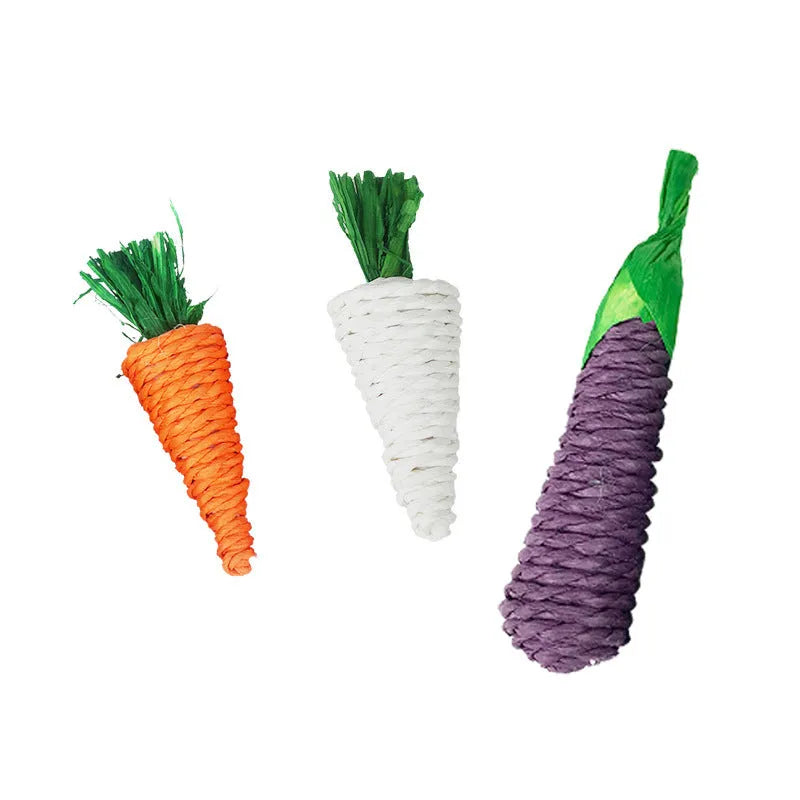 Natural loofah carrot chew toy for hamsters and rabbits, 20cm length, woven texture
