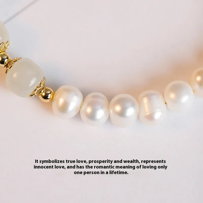 Natural freshwater pearl bracelet with diamond shape design in Hetian jade colours
