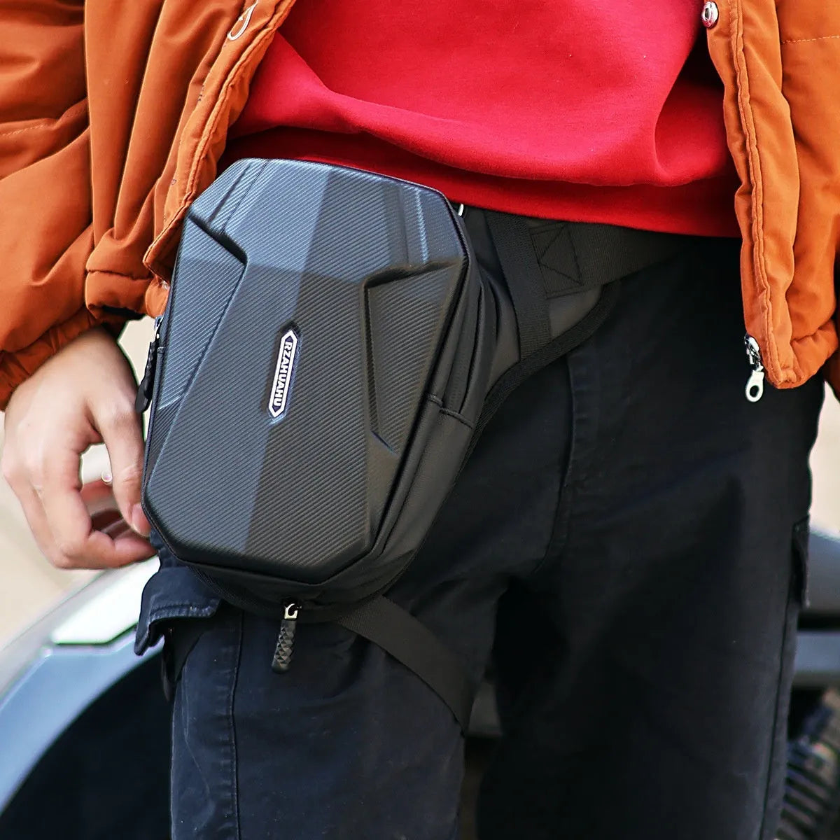 Black polyester motorcycle leg bag for male rider size 28x25x9cm