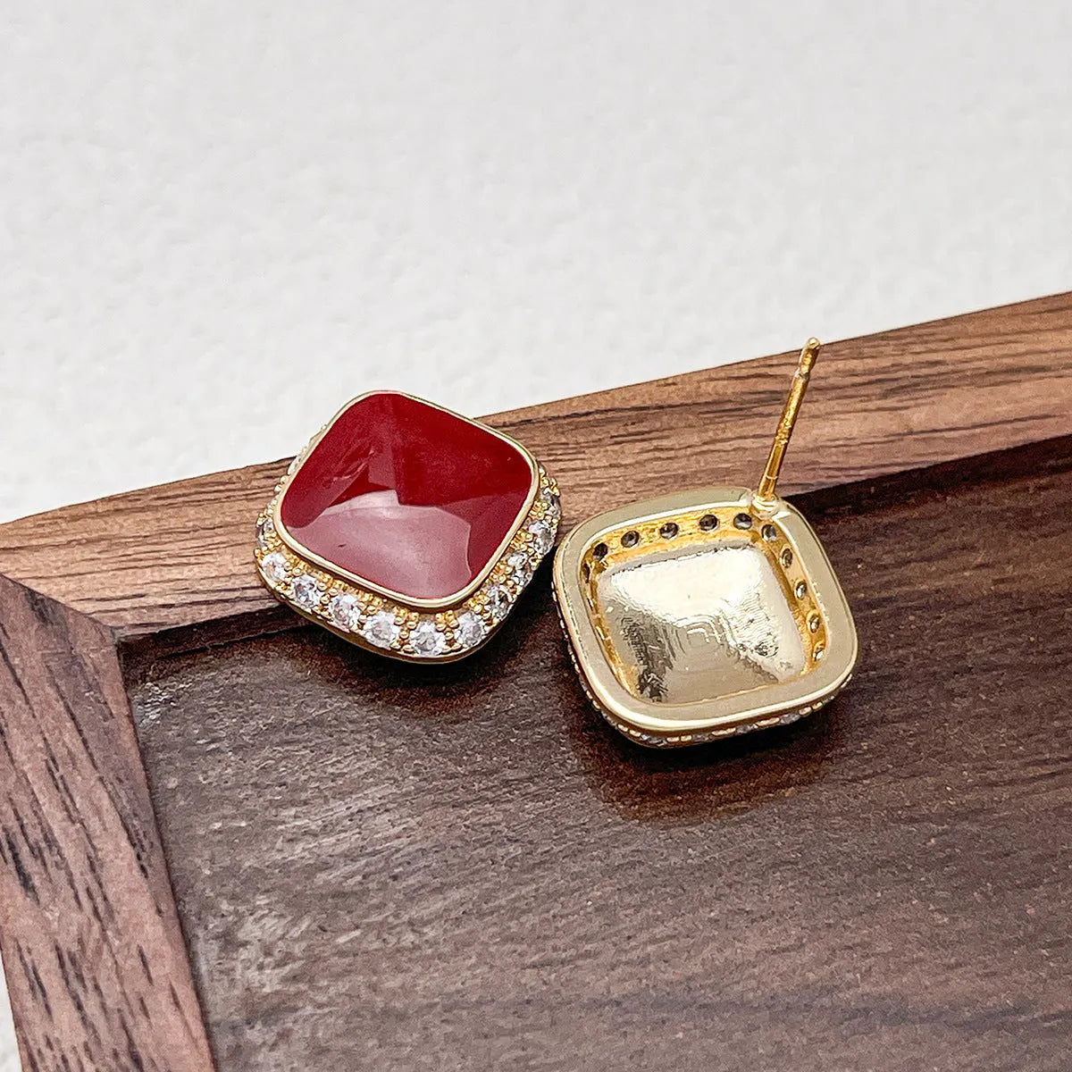 Geometric square earrings with retro red finish and inlaid pattern