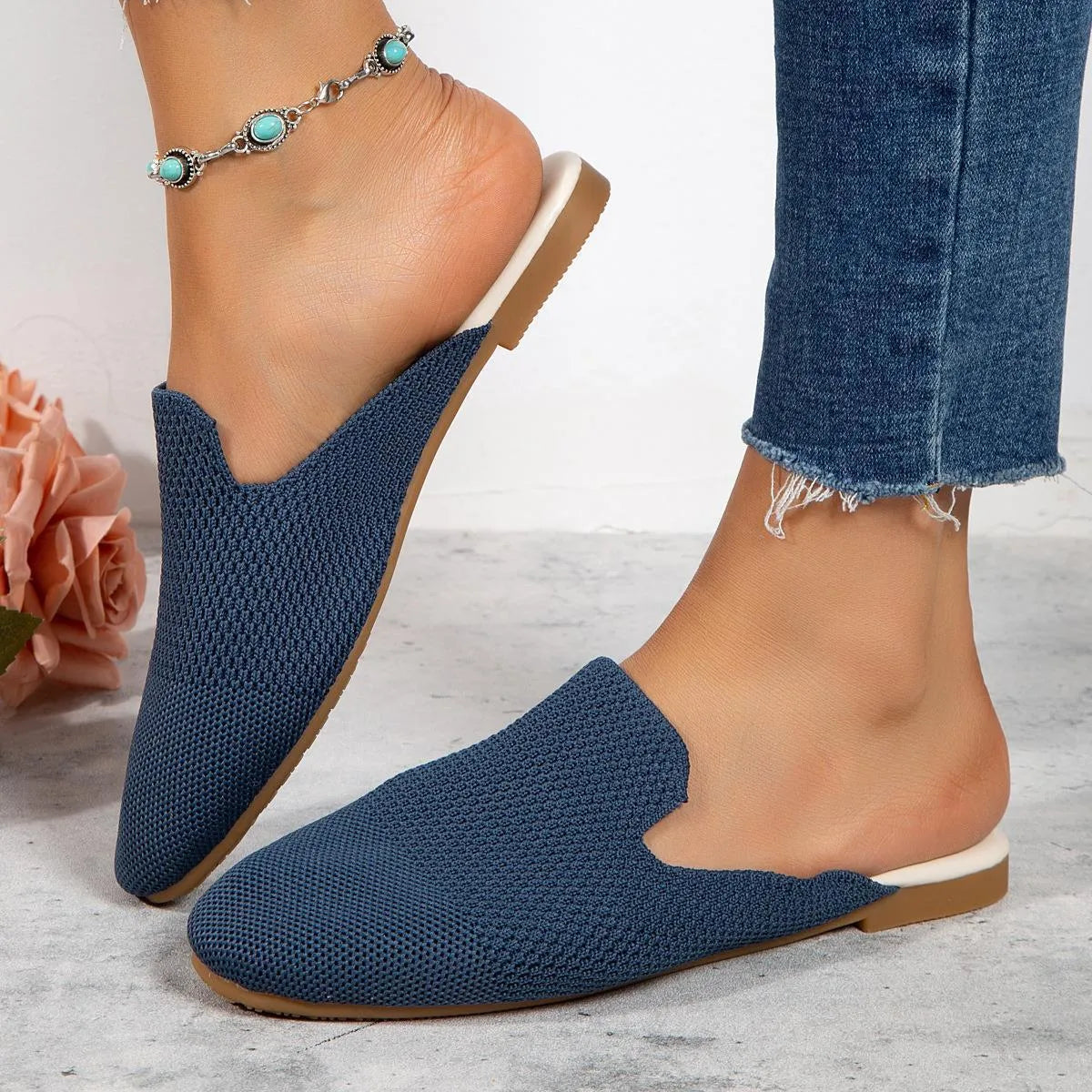 Women's candy colour mesh sandals with round toe and flat rubber sole
