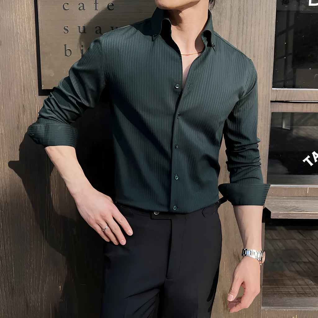 Men's striped V-neck long sleeve casual shirt in cardigan style