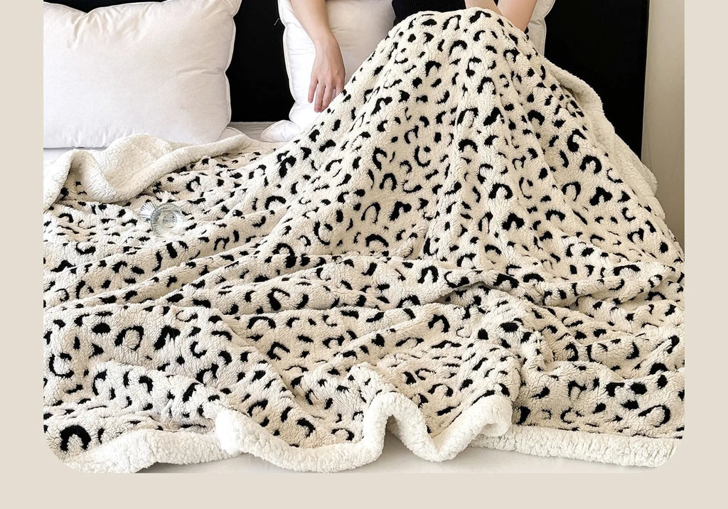 Double-layer leopard jacquard taffeta blanket with zebra pattern in multiple colour options