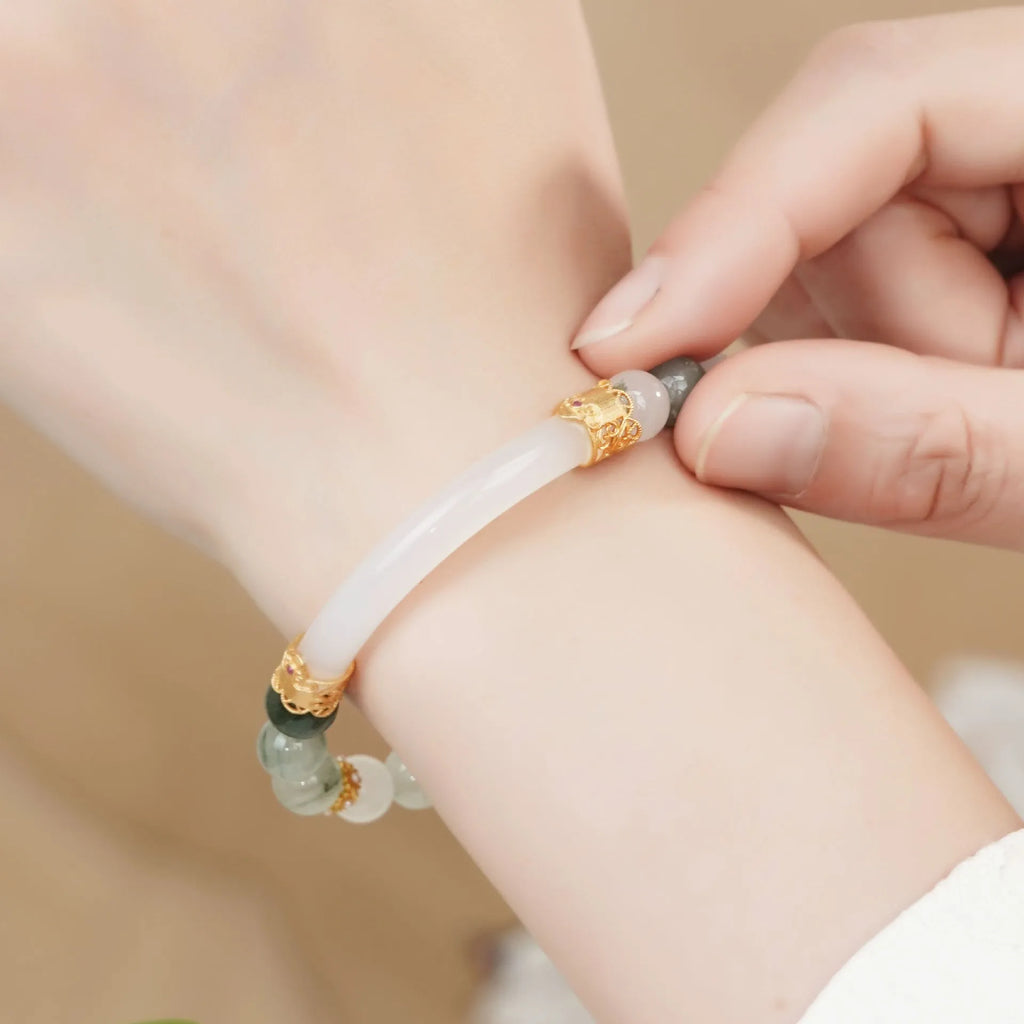 Emerald green Tian Shan Cui women's half bracelet with round national style elements