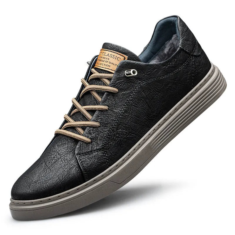 Two-layer cowhide low-top casual sneakers for men, solid colour, round toe, front lace-up, available in khaki black beige