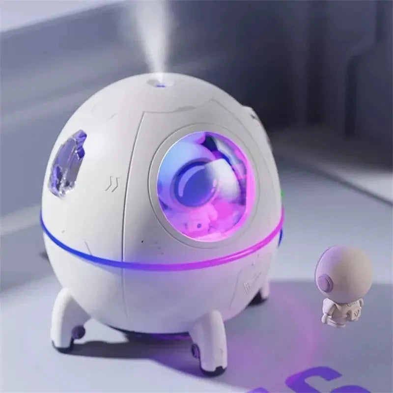 Cube-shaped USB portable humidifier with colourful LED lighting and 220ml water capacity