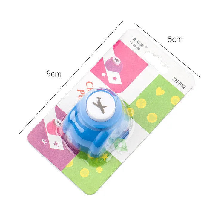 Plastic student stationery embossing device 3x2.5x3cm with decorative pattern