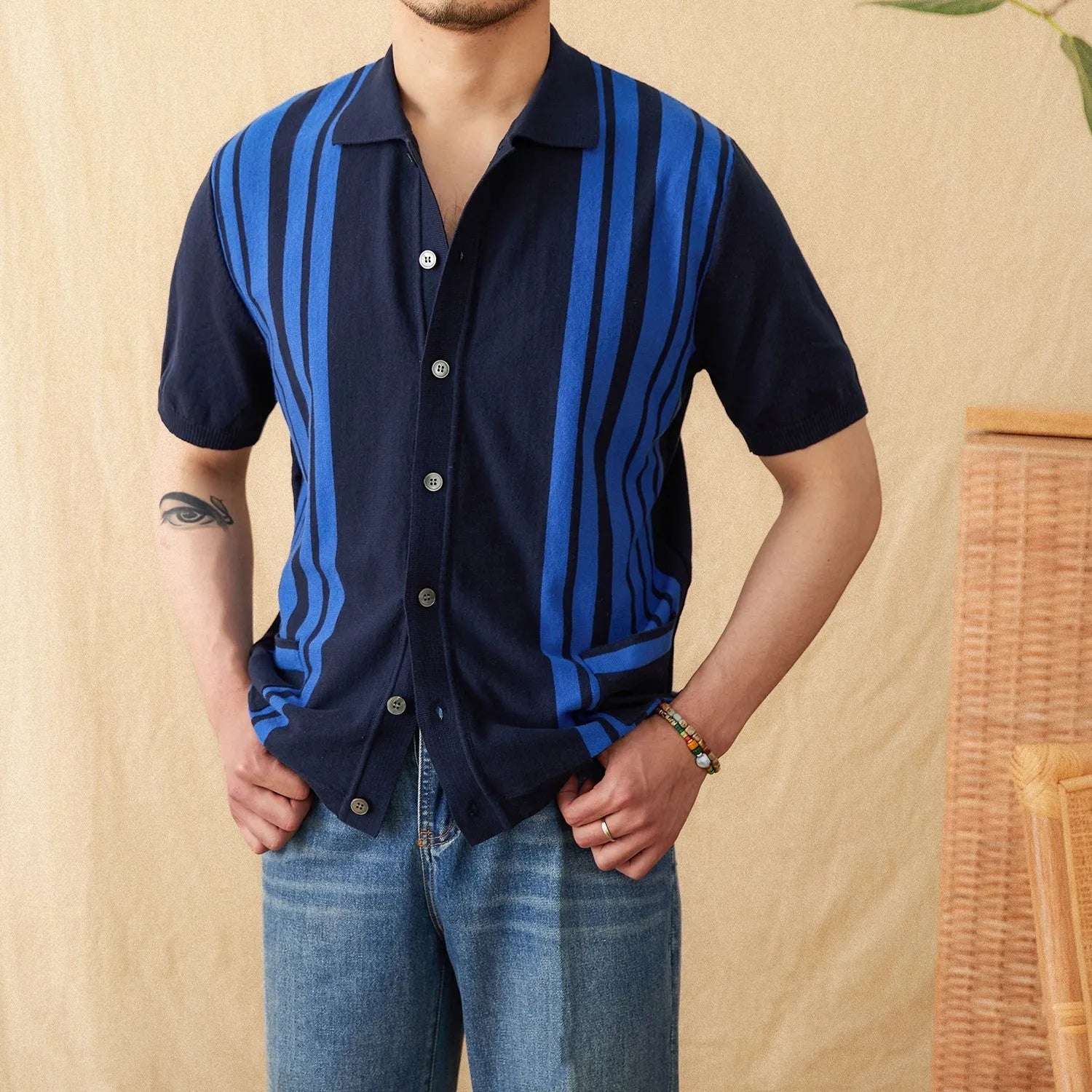Short-sleeved knitted cardigan polo shirt with lapel collar in cotton-polyester blend fabric