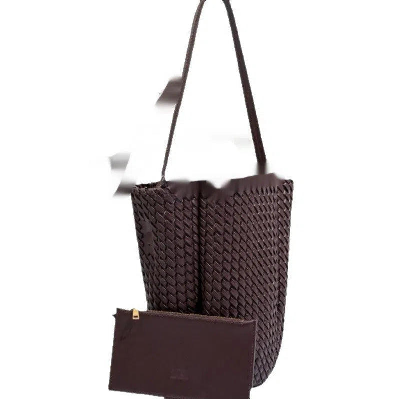 Hand-woven PU bucket bag with detachable wallet in black, cylindrical shape, size 21x13x29.5 cm