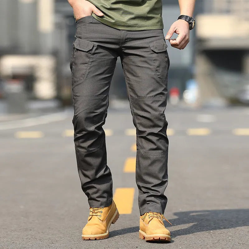 Men's training pants special service trousers in khaki for hiking and camping