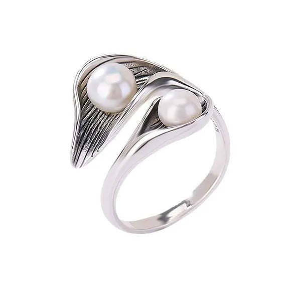 Silver alloy ring with pearl inlay, geometric shape, adjustable open mouth design for women