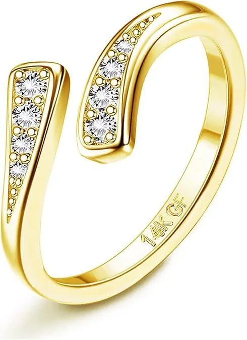 Geometric toe ring with 14K gold plating and unisex design on foot