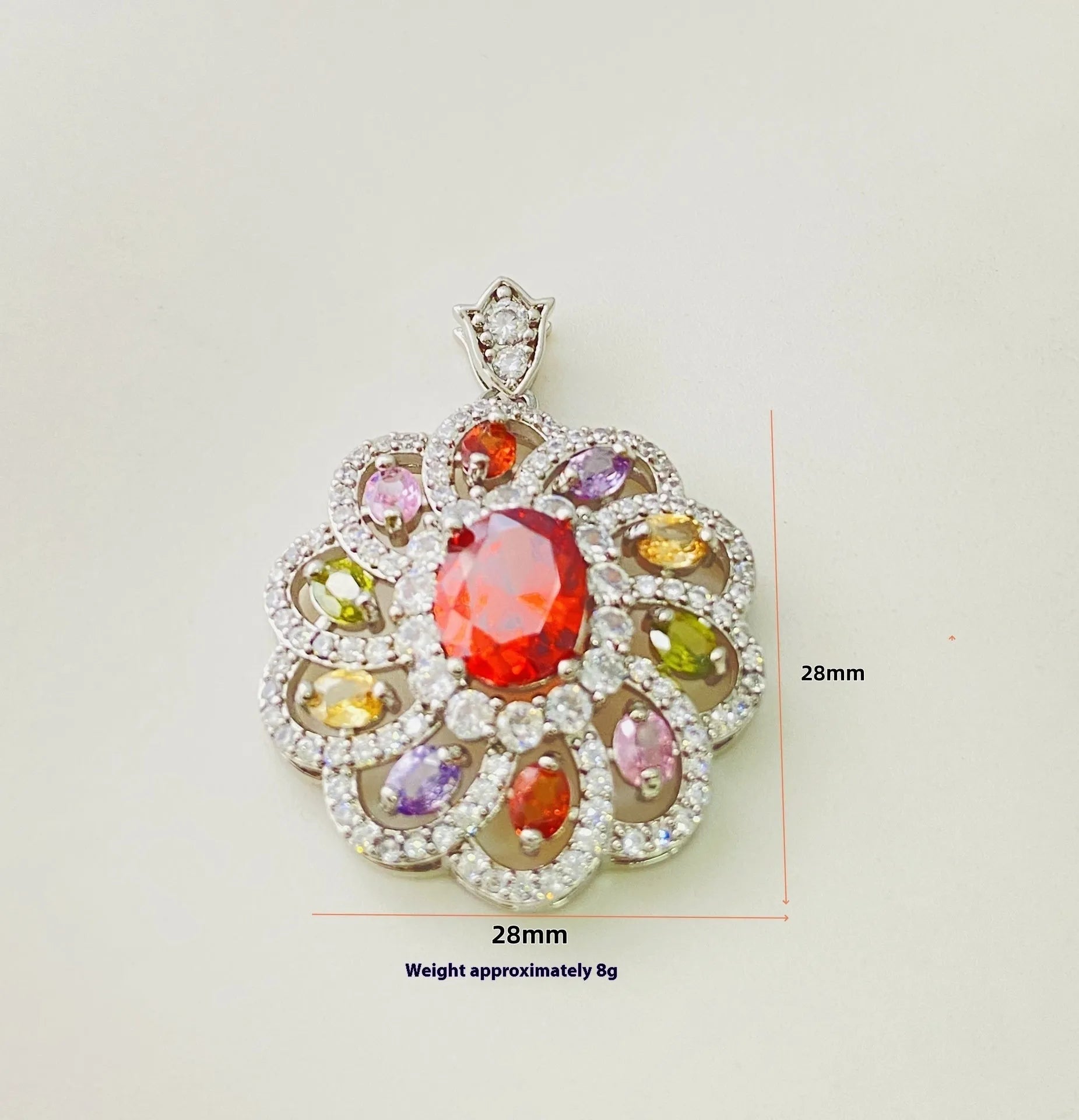 Women's zircon flower pendant necklace in gold, champagne gold or platinum colour with electroplated finish
