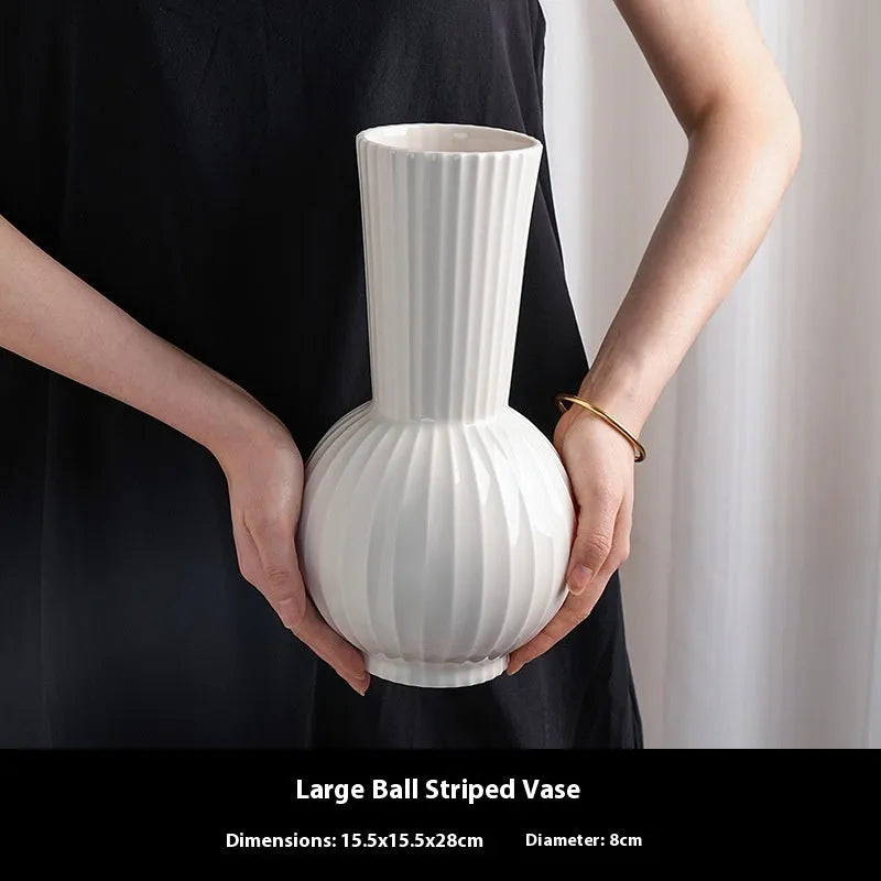 White ceramic ball striped vase with American country styling for table centrepiece decoration