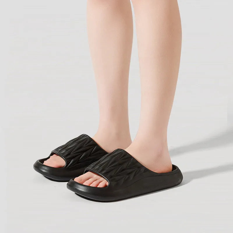 Leaf texture design EVA slippers in five colours with anti-slip sole for indoor household use