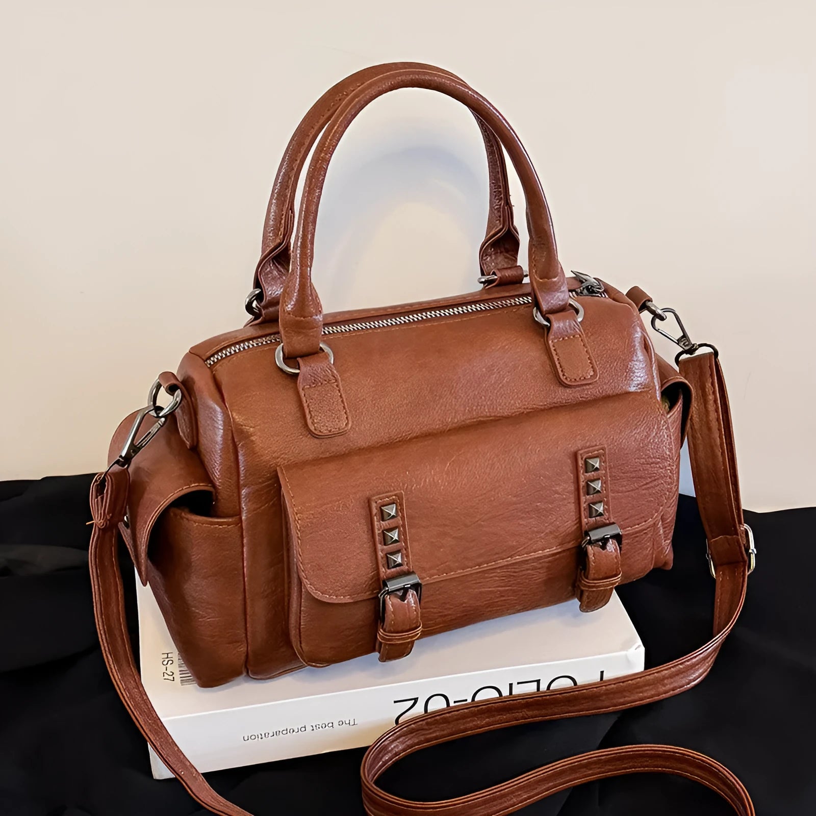 Vintage messenger bag in horizontal square shape with contrast stitching, available in multiple colours