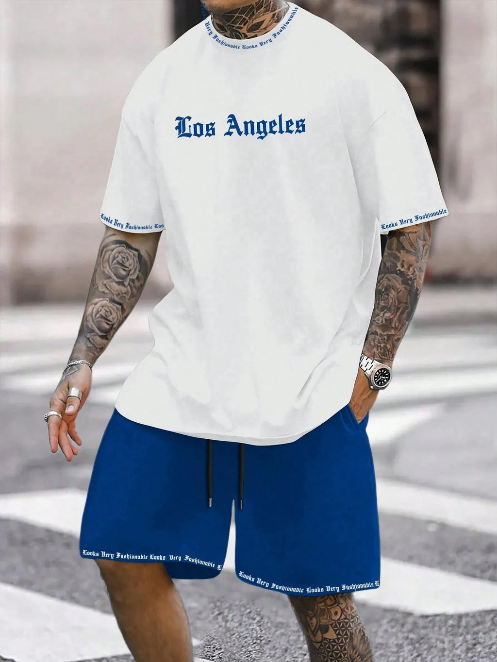 Sports style short-sleeved top and shorts suit in a quick-drying fabric on a mannequin.