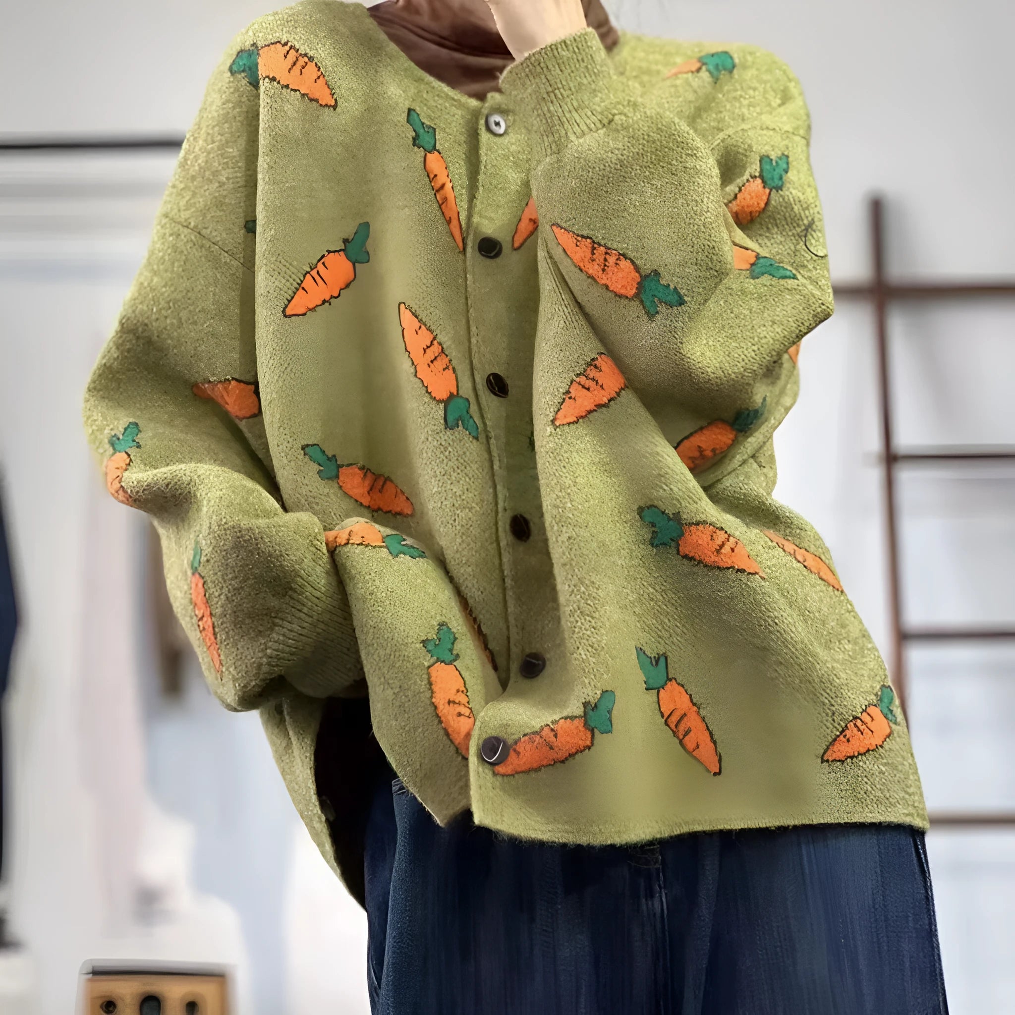 Loose artistic print cardigan sweater with colour contrast design and round neck