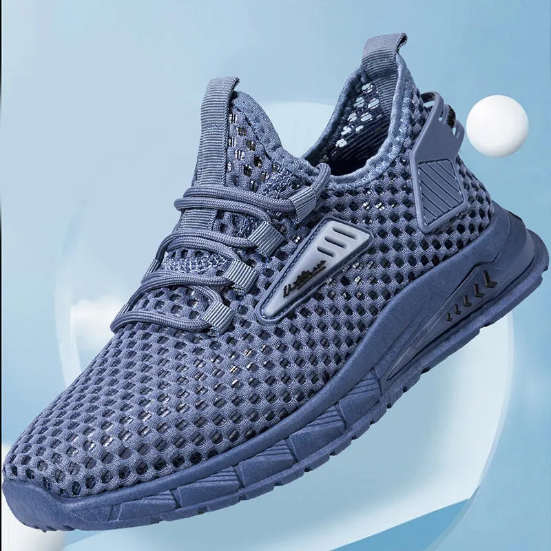 Men's mesh breathable sneaker in synthetic leather with lace-up front and EVA sole
