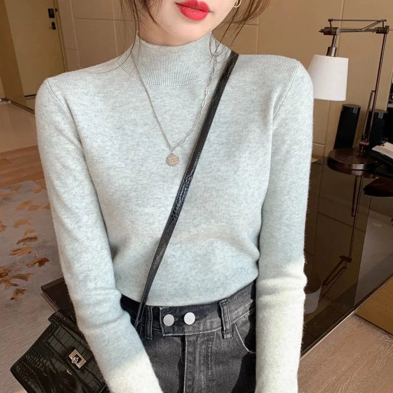 Slim fit viscose bottoming shirt in apricot colour with long sleeves
