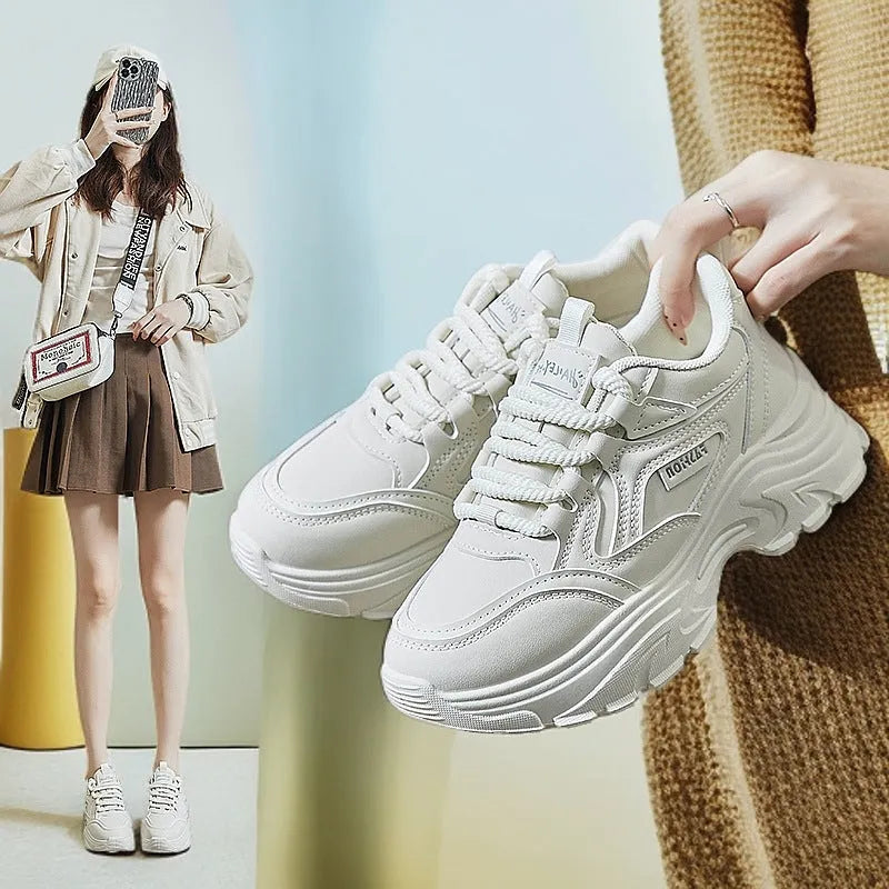 Breathable sports height increasing low-top shoes for women in black with T-shaped tie and rubber sole