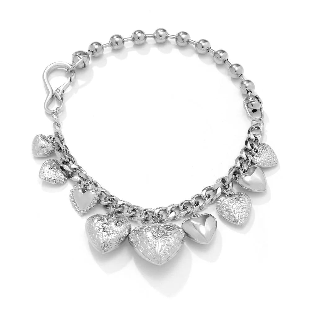 Adjustable heart pendant necklace with alloy pendant on 41-50cm metal chain in gold or white K colour