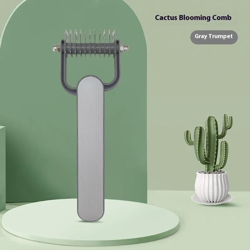 Creative pet grooming comb with PP plastic handle and stainless steel teeth in green colour