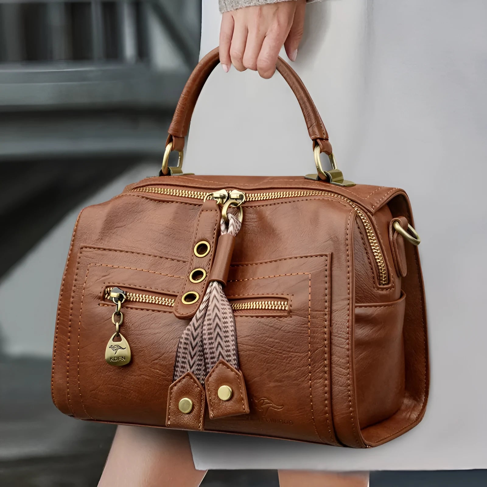 Soft PU women's crossbody bag in horizontal square design with sandwich pocket