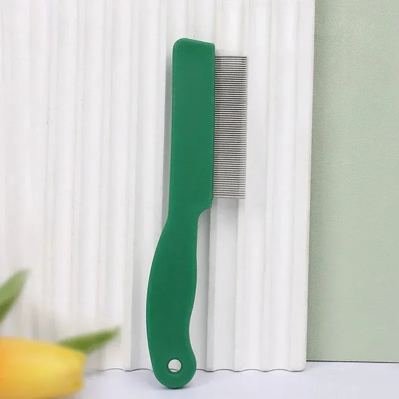 Green pet flea comb with stainless steel pins measuring 129mm for dog and cat grooming