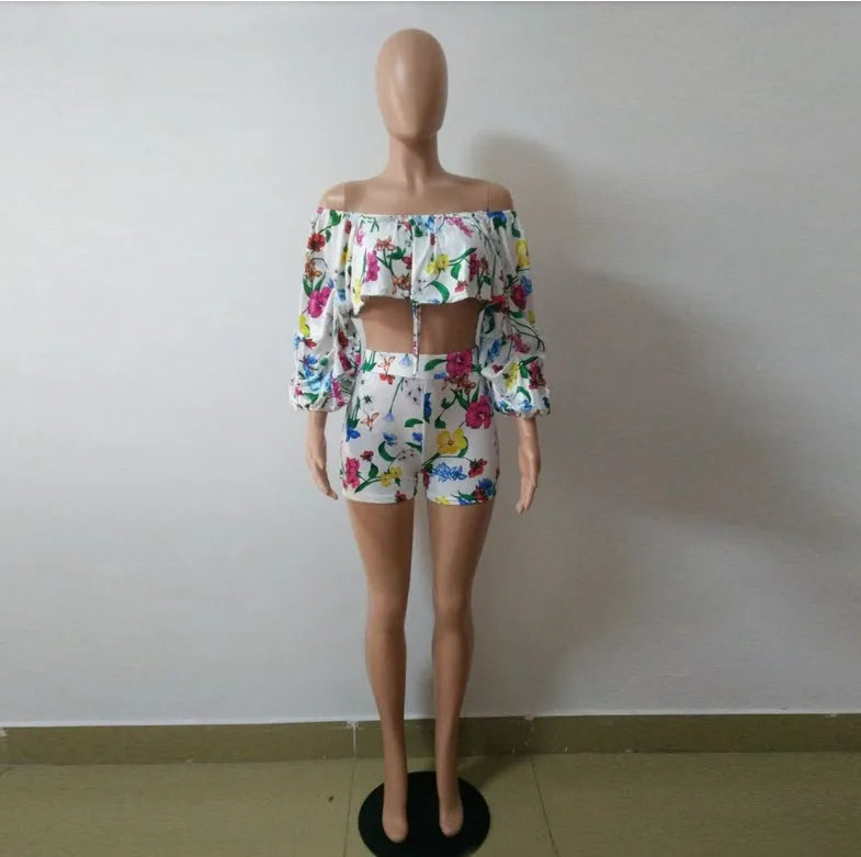 Women's multicolour digital printed two-piece pants suit with pile sleeves and matching shorts
