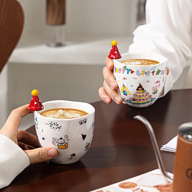 Ceramic double-layer hand-held coffee cup, 270ml, round shape, 9cm height, 7.7cm diameter