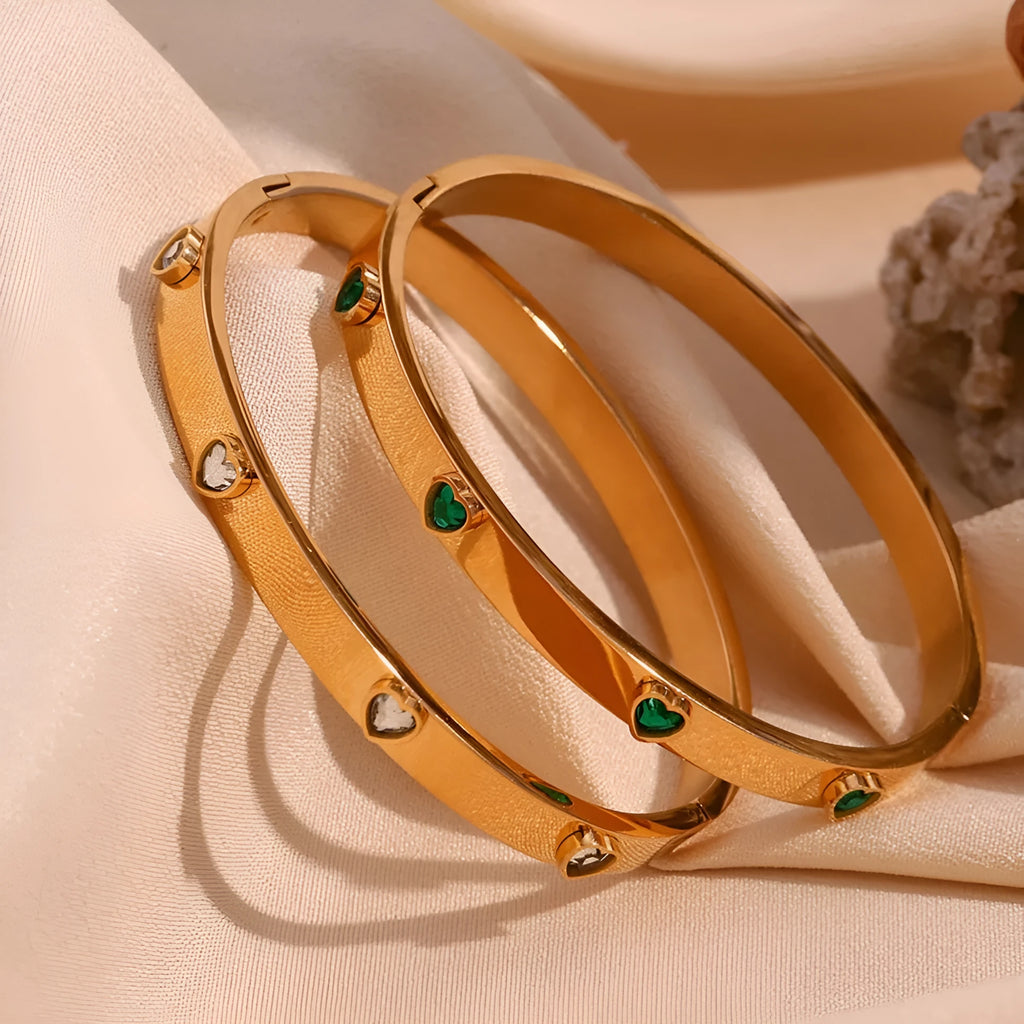 Stainless steel micro-inlaid peach heart bracelet with electroplated golden finish for women