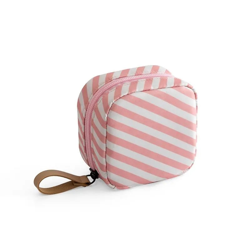 Cube shaped cloth makeup storage bag in blue, pink, white and white-pink colour options