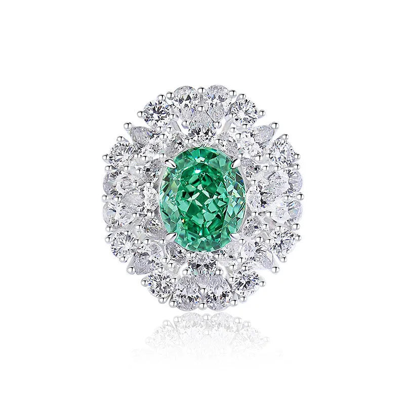 S925 silver emerald ring for women with a geometric design and an inlaid high carbon diamond centre stone.