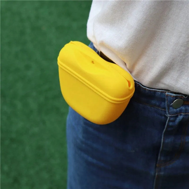 Silicone dog training treat waist bag with clip and magnetic semi-closed opening in assorted colours