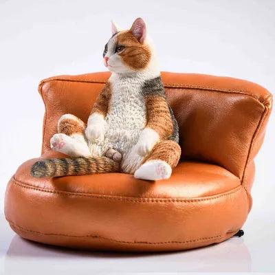 1:6 scale cat ornament on sofa for car dashboard decoration