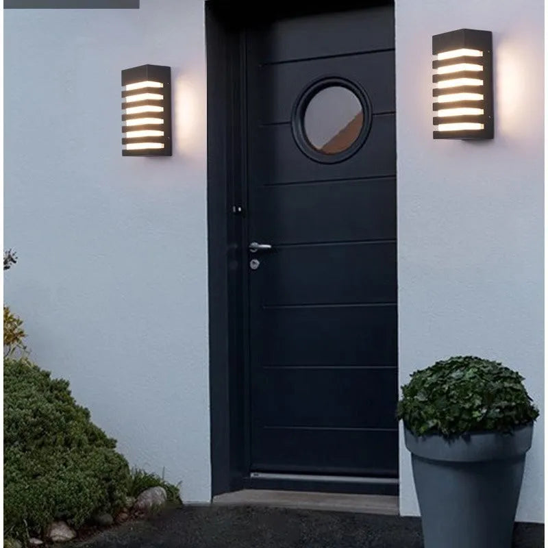 Modern minimalist outdoor wall lamp in aluminium alloy with IP55 rating