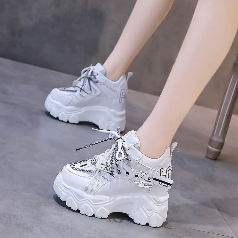 Women's white mesh platform sports shoes with cross strap and 6-8cm heel