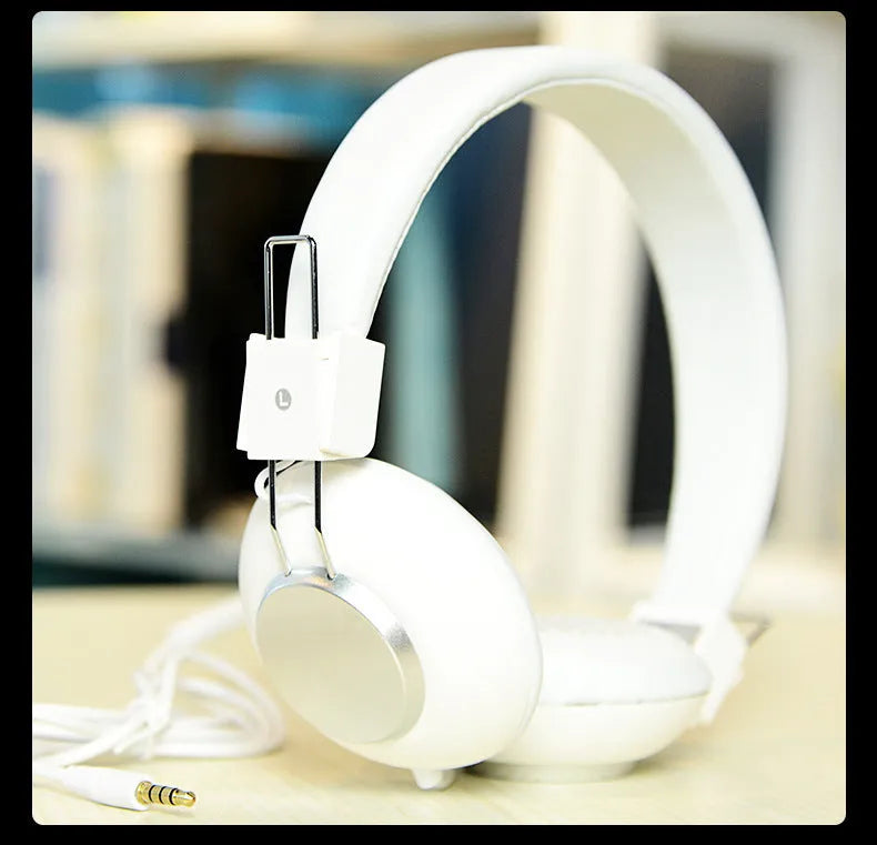 Wired head-mounted sports earphones with microphone and 3.5mm straight plug in multiple colour options