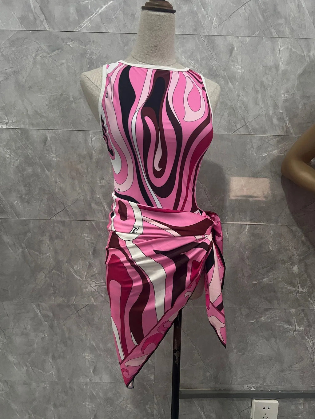 Women's striped polyester conjoined square scarf bikini swimsuit in blue and pink