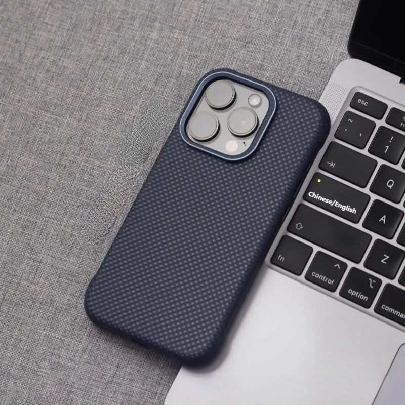 Hard PC leather phone case with embossed diamond grain and magnetic suction in Star Diamond finish