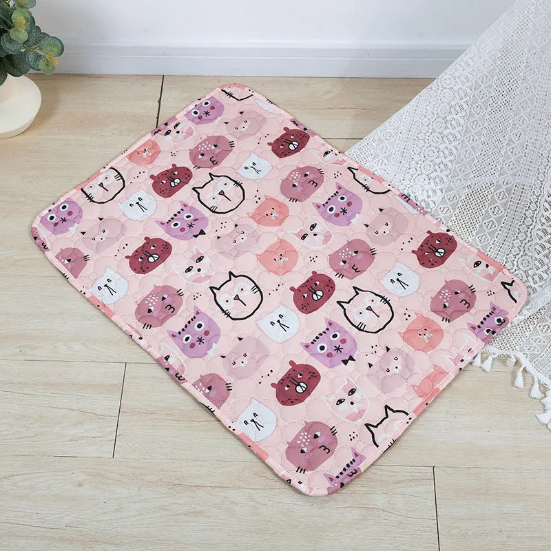Reusable washable pet urine pad with colourful waterproof gasket patterns and non-slip backing