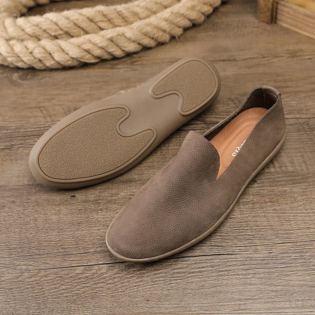 Handmade men's casual shoes in khaki and grey with cowhide upper and rubber wedge sole