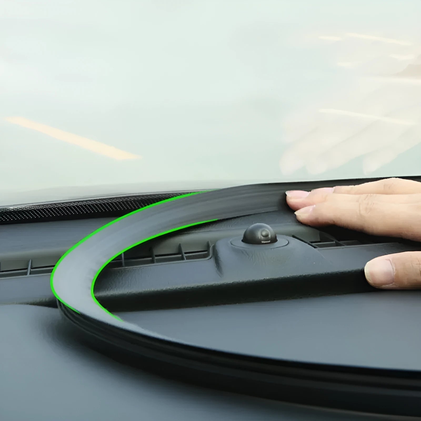 Outlander dashboard silicone seal strip with six card slots measuring 1.6 metres