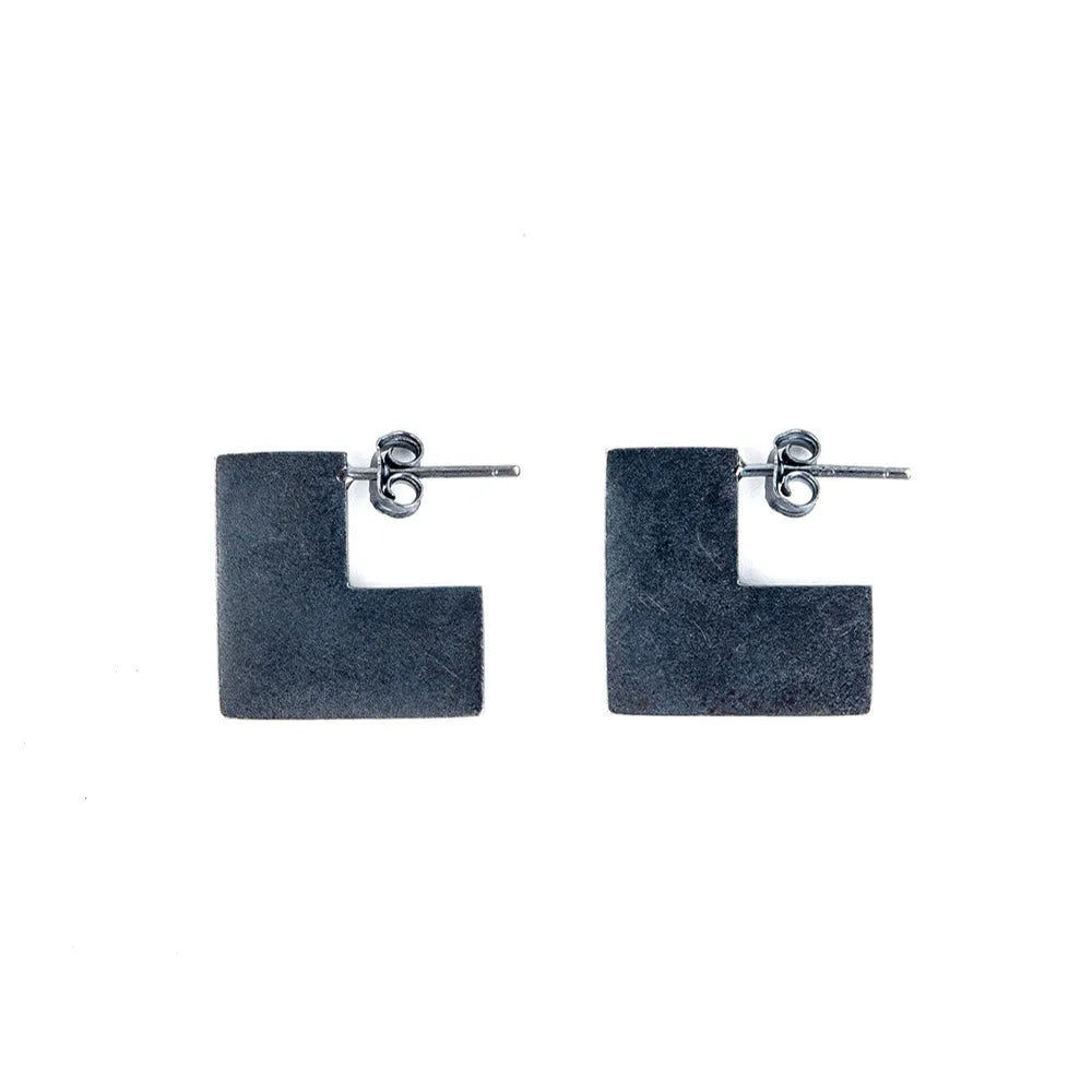 Oxidised black sterling silver square geometry earrings measuring 16mm