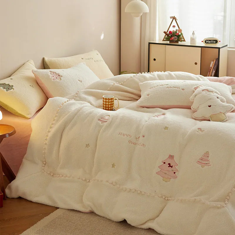 Milk fibre bedding set with Christmas tree pattern in green or pink design for UK bed sizes