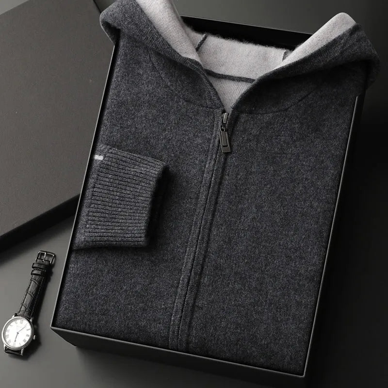 Man wearing a dark blue loose fit cashmere wool cardigan with a half-high zipper collar