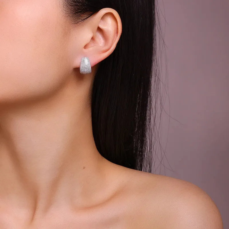 Geometric sterling silver ear studs with white moissanite stones in GRA gift box