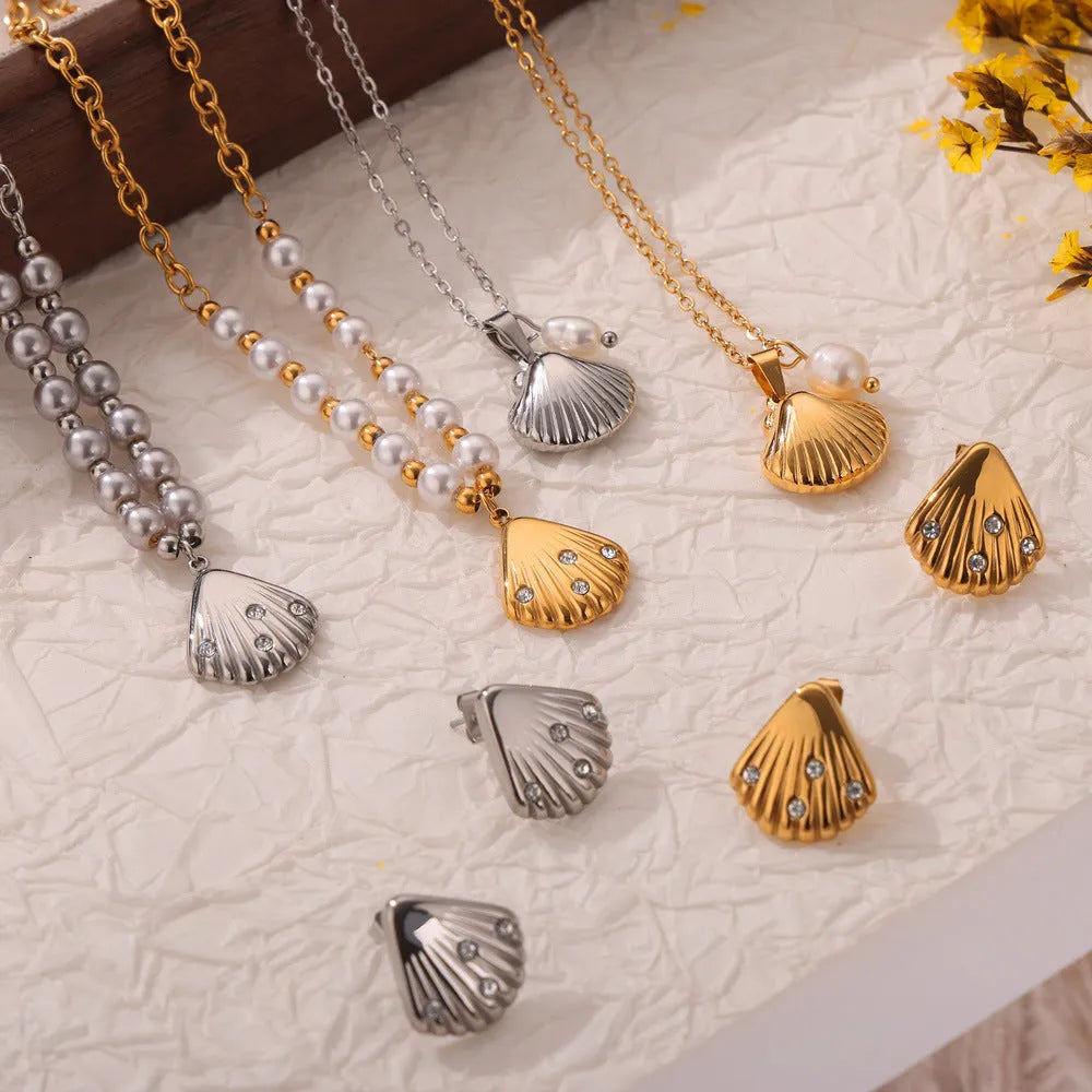 French vintage shell necklace with freshwater pearl bead pendant on titanium steel chain