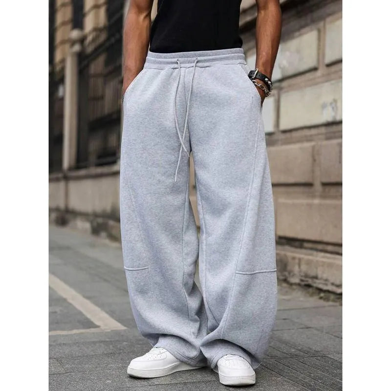 Men's straight leg trousers in high waist design with elastic waistband and bamboo fibre fabric